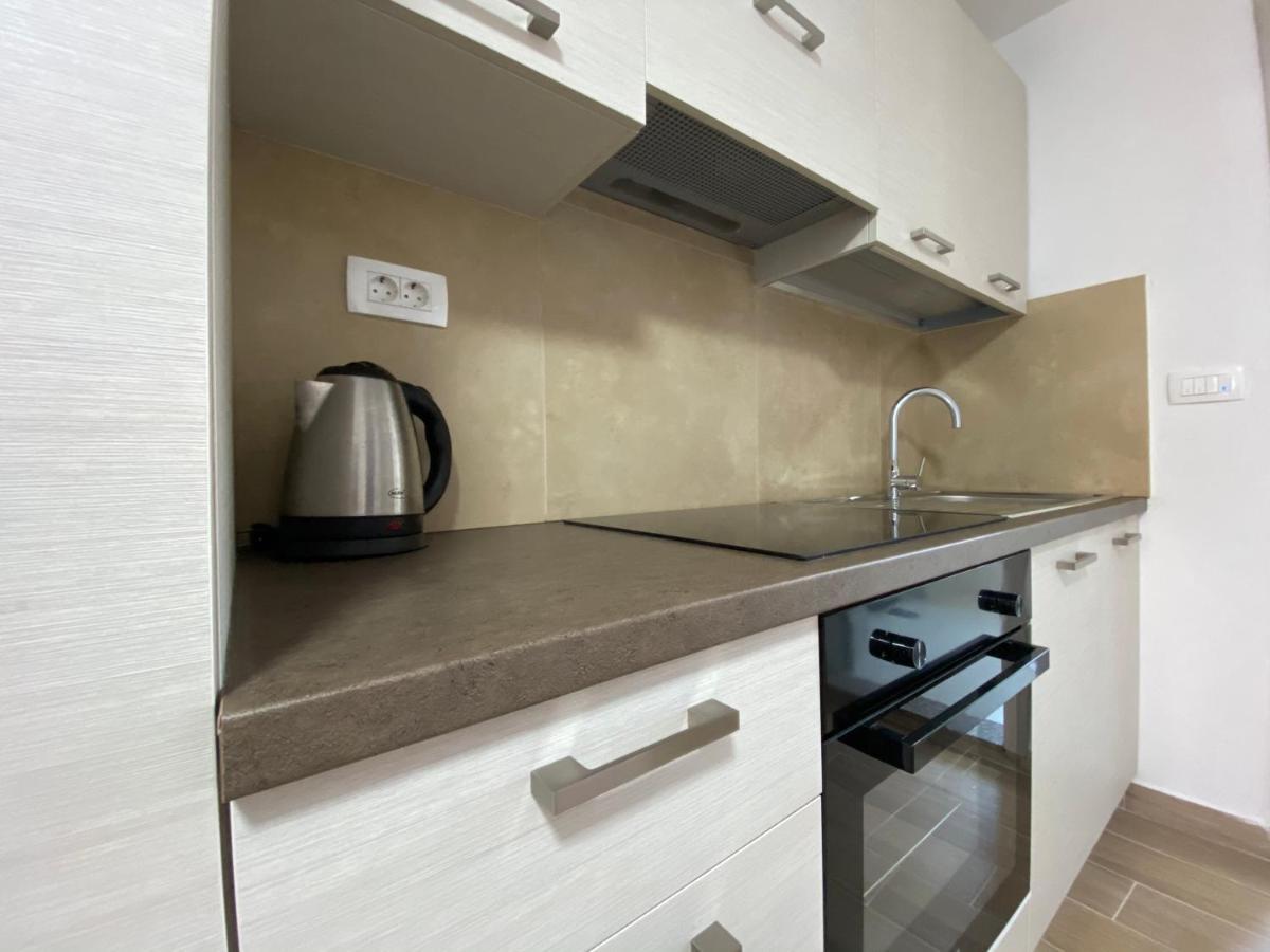 Apartments Lina Koper Bagian luar foto