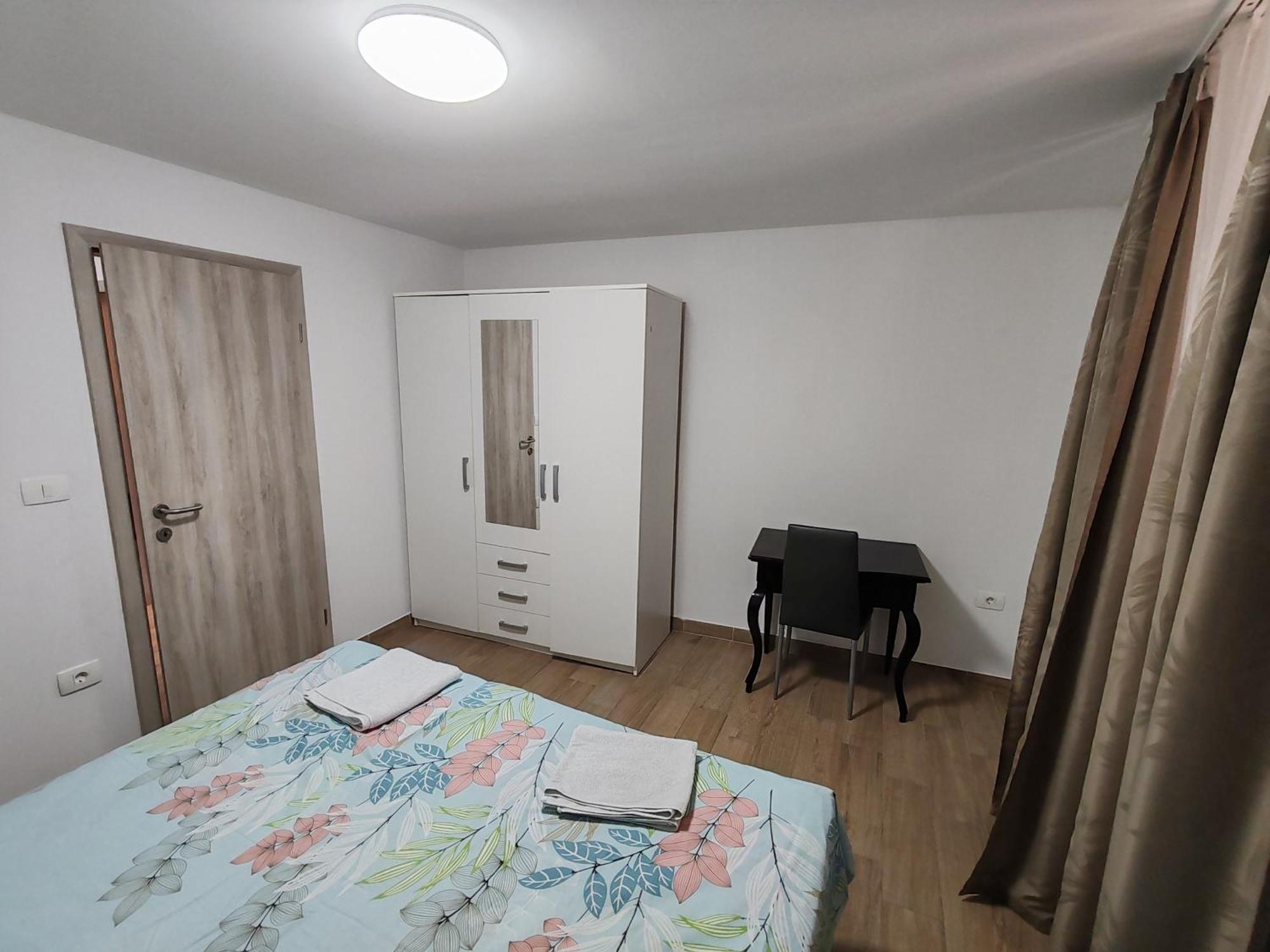 Apartments Lina Koper Bagian luar foto